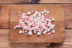 Салат Нежный с крабовыми палочками