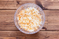 Салат Нежный с курицей и сыром