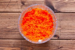 Салат Нежный с курицей и сыром