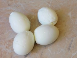 название картинки Салат Нежный с сыром и ветчиной