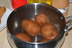 название картинки Салат Невеста с копченой курицей и грибами