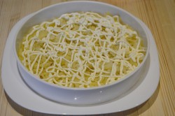 название картинки Салат Невеста с копченой курицей и грибами