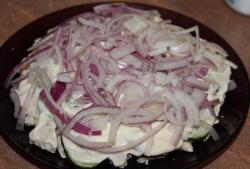 Салат Нежный с курицей и огурцами - шаг 10