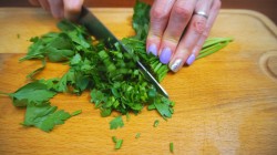 Салат Новинка на зиму Вкусный и съедается за 1 минуту - шаг 11 Салат Новинка на зиму Вкусный и съедается за 1 минуту - шаг 11