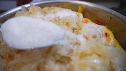 Салат Новинка на зиму Вкусный и съедается за 1 минуту - шаг 12 Салат Новинка на зиму Вкусный и съедается за 1 минуту - шаг 12