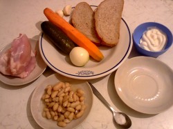 название картинки Салат Обжорка с фасолью консервированной