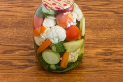 Салат Огород в банке на зиму