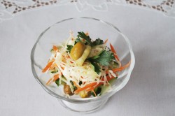 название картинки Салат огурцы грибы сыр