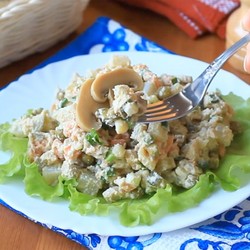 Новогодний салат Оливье с грибами постный