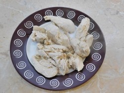 Салат Оливье с курицей