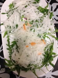 название картинки Салат овощной тандем Влюбленные сердца