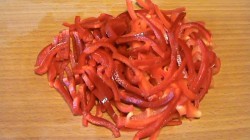 Салат из зеленых помидор по-корейски с морковью