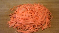 Салат из зеленых помидор по-корейски с морковью