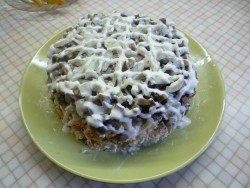 Салат Подарок с курицей и маринованными шампиньонами