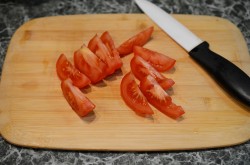 Салат помидоры кукуруза сыр