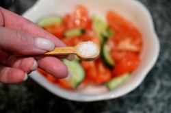 название картинки Салат помидоры с огурцами и сыром