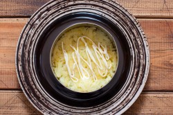 Салат с плавленным сыром и курицей