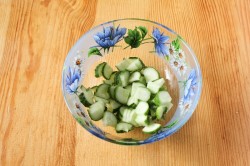 Салат простой с ветчиной, морковью, сыром