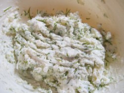 название картинки Салат Ревнивец с курицей и сухариками