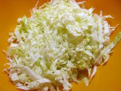 название картинки Салат Ревнивец с курицей и сухариками