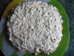 название картинки Мясной салат Ромашка из свинины с сыром и яйцом