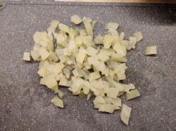 название картинки Салат с вареной курицей и ананасом