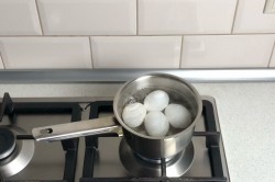 название картинки Салат с ананасом грецкими орехами и курицей