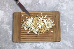 название картинки Салат с ананасом грецкими орехами и курицей