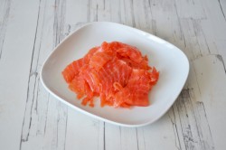 название картинки Салат с авокадо и красной рыбой