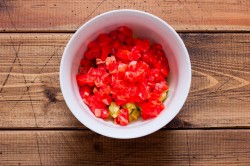 название картинки Салат с авокадо и семгой