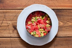 название картинки Салат с авокадо и семгой