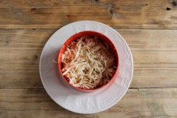 Салат с фасолью и грибами