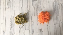 название картинки Салат с белыми грибами и курицей