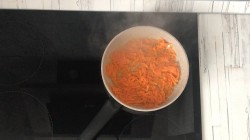 название картинки Салат с белыми грибами и курицей