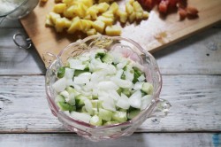 Салат с горбушей классический