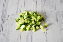 название картинки Салат с горбушей консервированной рисом и яйцом