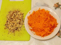 название картинки Салат с говядиной и гранатами, грецкими орехами