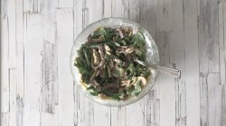 название картинки Салат с говядиной и грибами