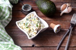 Салат с говядиной и маринованными огурцами