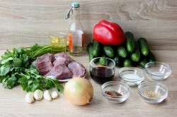 название картинки Салат с говядиной и огурцами