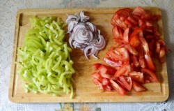 название картинки Салат с говядиной, болгарским перцем и соевым соусом