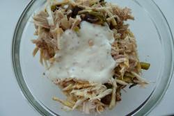 название картинки Салат из корня сельдерея с грибами и курицей