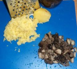 название картинки Салат с грибами сыром и ветчиной