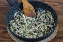 Салат с грибами вешенками