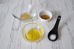 название картинки Салат с грушей и сыром дор блю