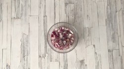 Салат с индейкой и грибами