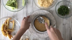 Салат с жареной картошкой