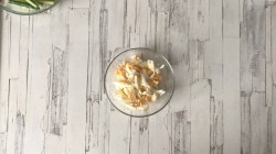 Салат с жареной картошкой