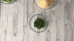 Салат с жареной картошкой