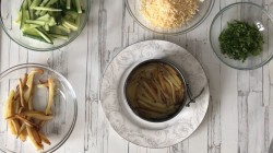 Салат с жареной картошкой